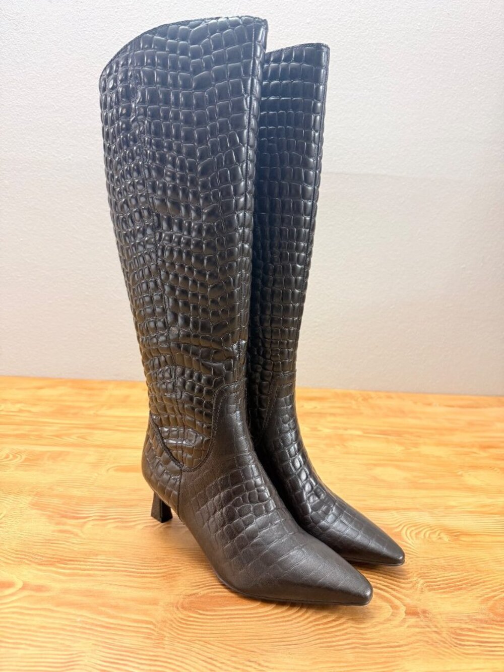 Naturalizer Deesha Knee-High Boot Size 7W - 1034